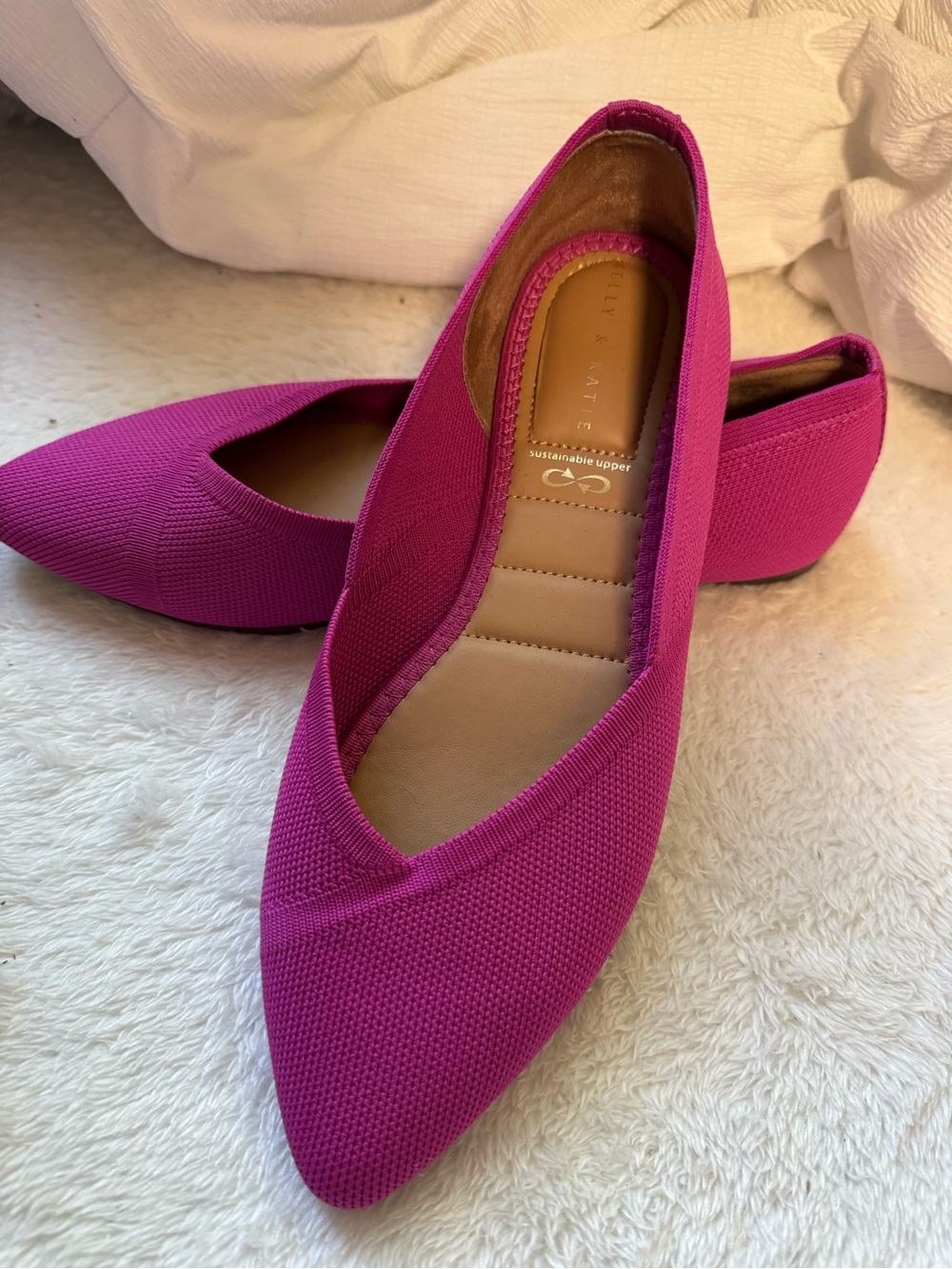 Kelly & Katie Fuchsia Pointed Toe Flats